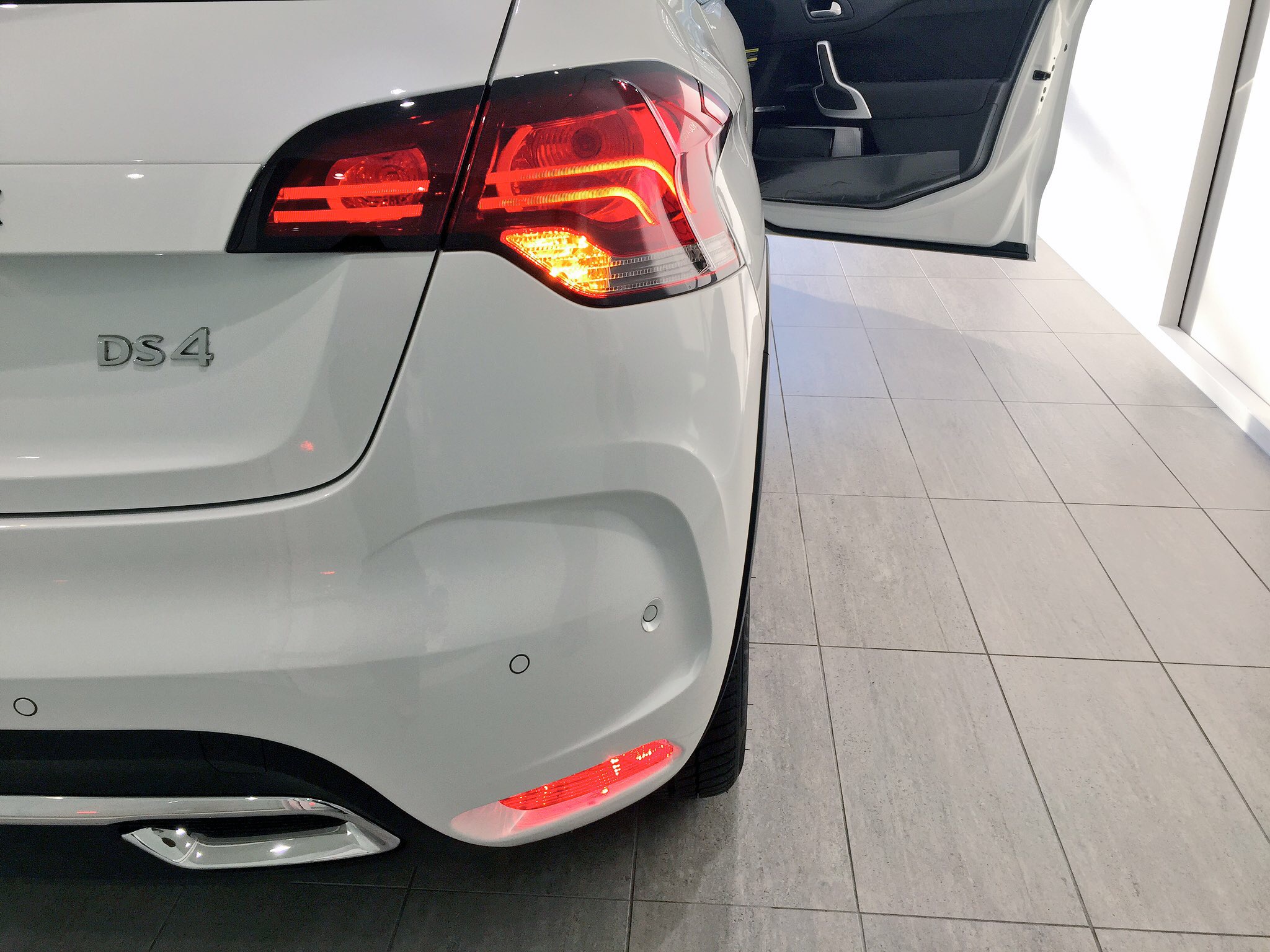 DS4 CROSS BACK !!