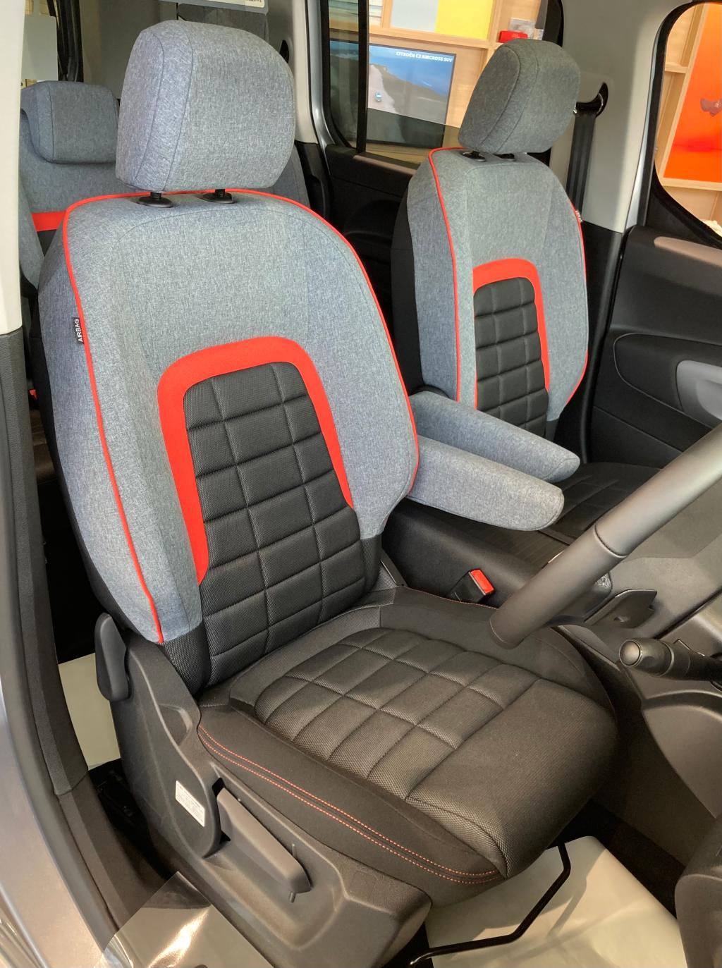 アドバンストコンフォートシート付ベルランゴ