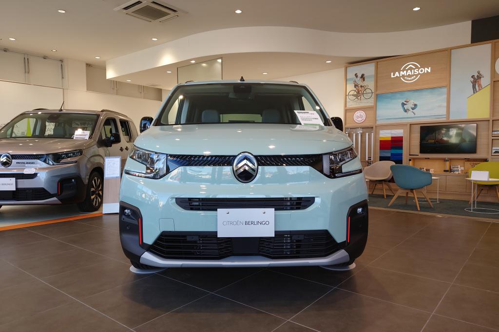 NEW BERLINGO アクアグリーン✨️