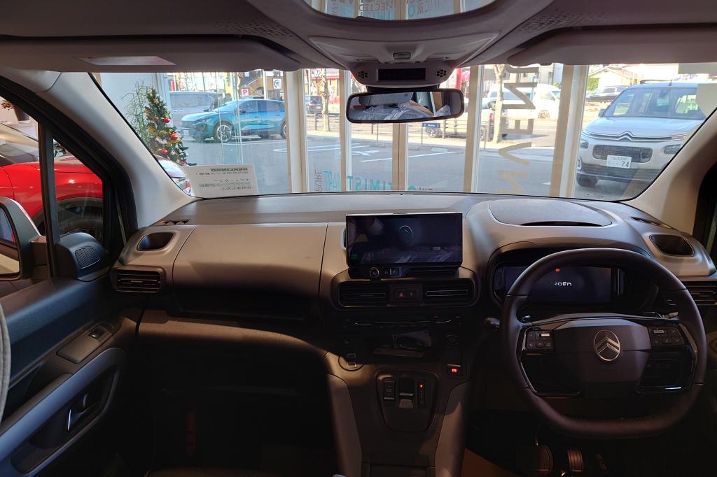 NEW BERLINGO アクアグリーン✨️