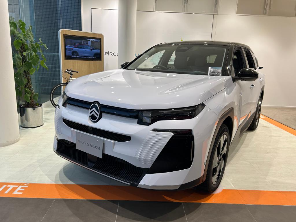 NEW C5 AIR CROSS HYBRID✨