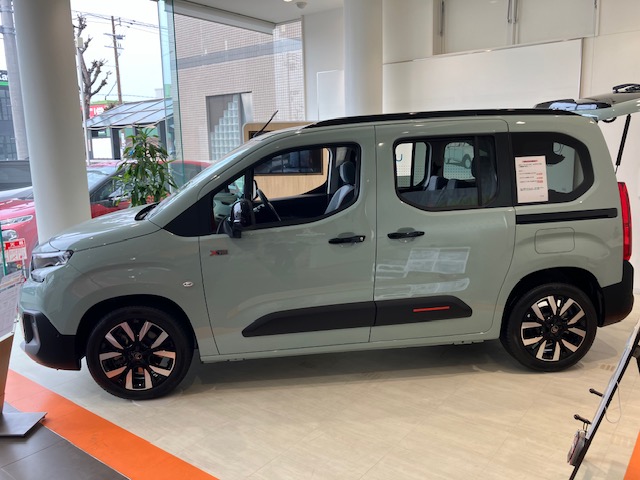 他のメーカーもやったらいいのに、、、